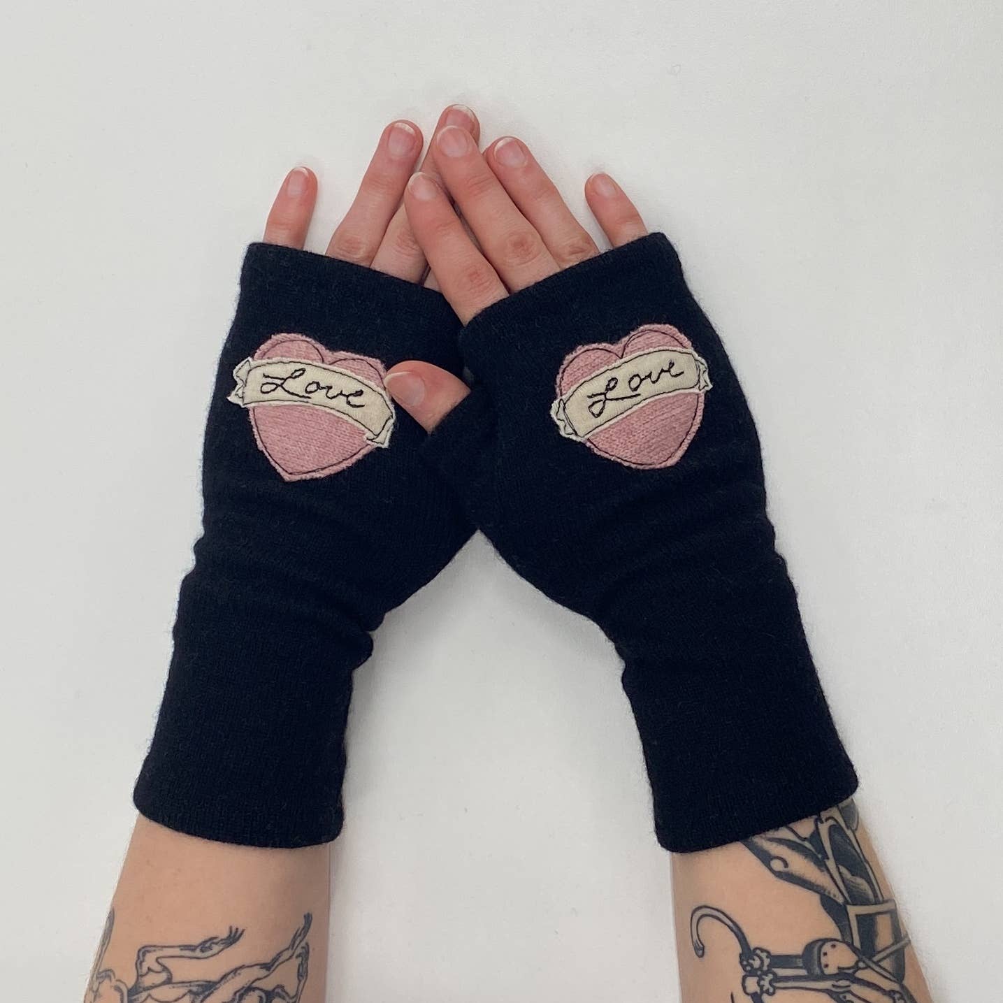Fingerless Cashmere Gloves-Tattoo Heart Love: Red on Black / One Size Fits Most