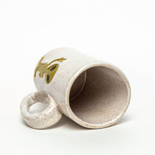 Load image into Gallery viewer, Alien Design Handmade, in Ohio, Ceramic 16oz Mug: White/Green Alien
