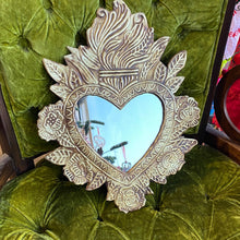 Load image into Gallery viewer, Big Flower Wreath Sacred Heart Mirror
