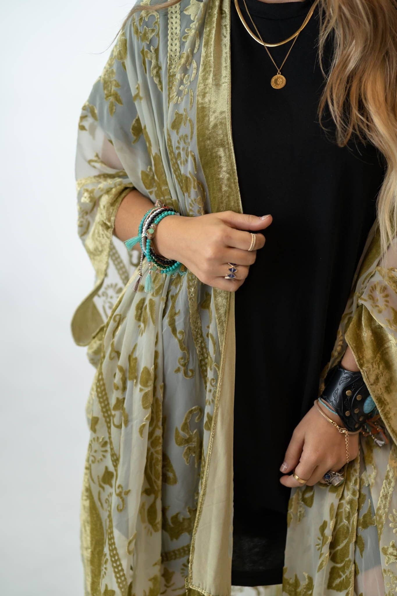Winter Favorite: Crushin' On You Velvet Kimono - Olive: OS