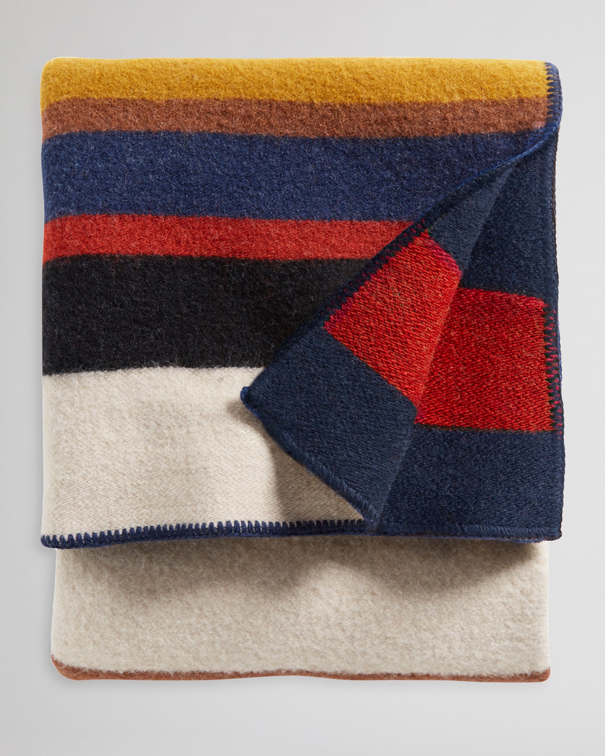 PENDLETON BRIDGER WOOL THROW WITH CARRIER