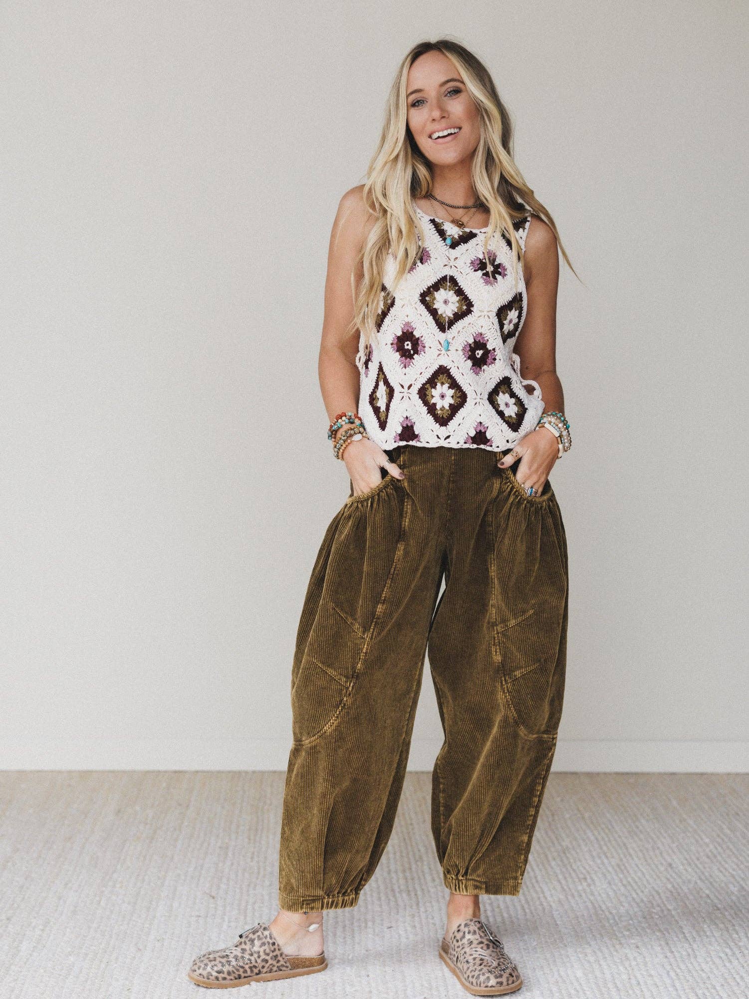 Nora Gathered Barrel Corduroy Pant - Olive: Olive / S