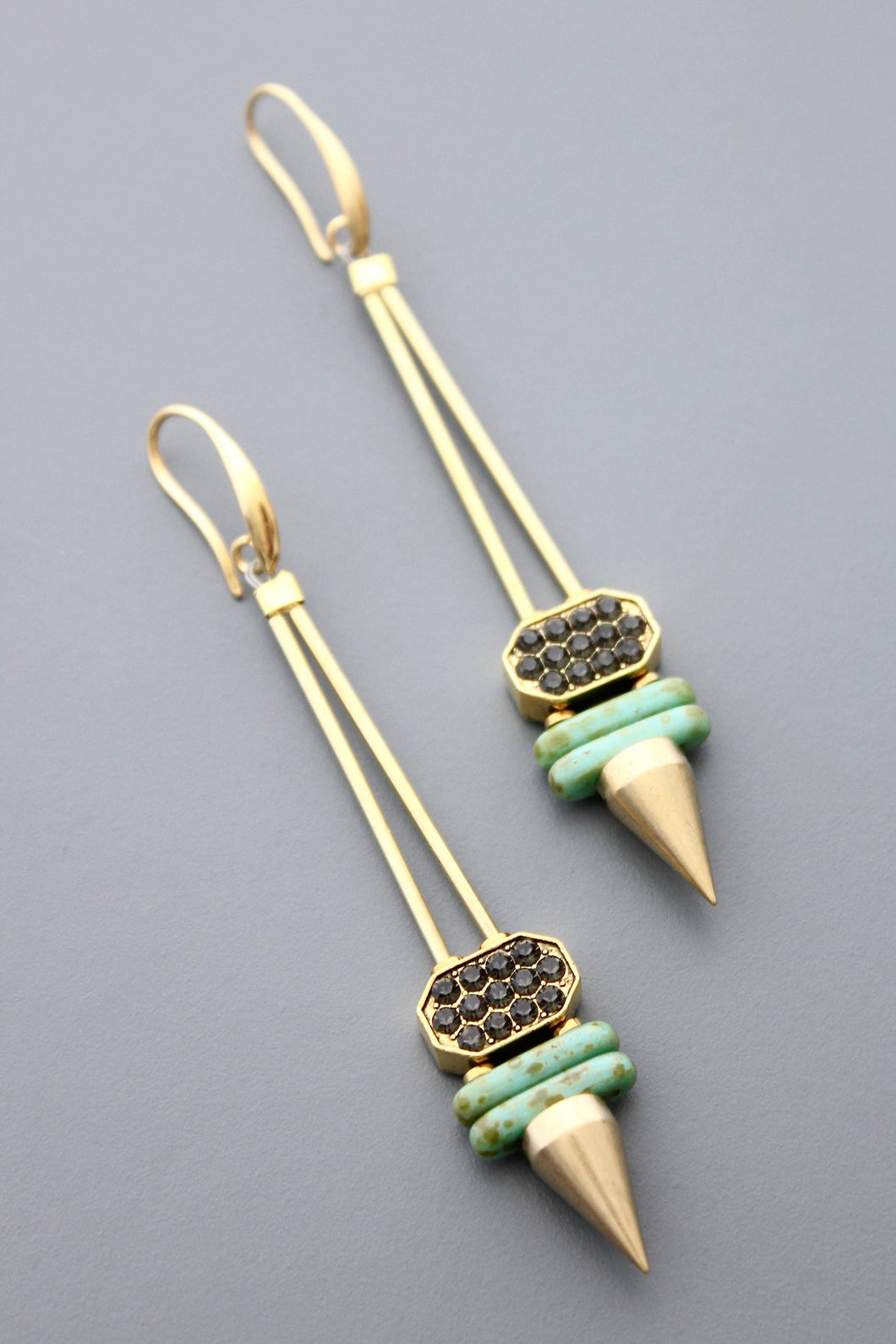 HYLE85 Turquoise and glass earrings