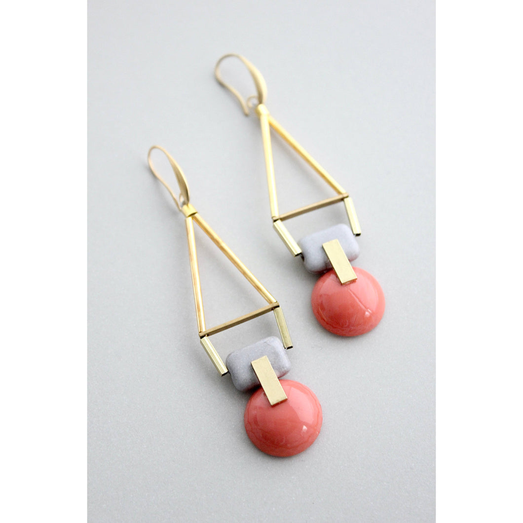 GNDE96 gray and salmon geometric earrings