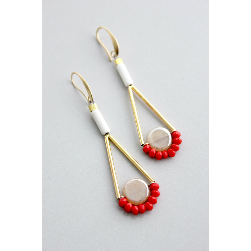 GNDE86 white and red earrings