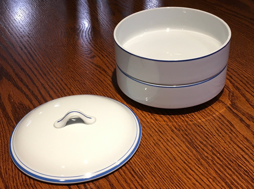 Vintage MCM stacking bowls with lid